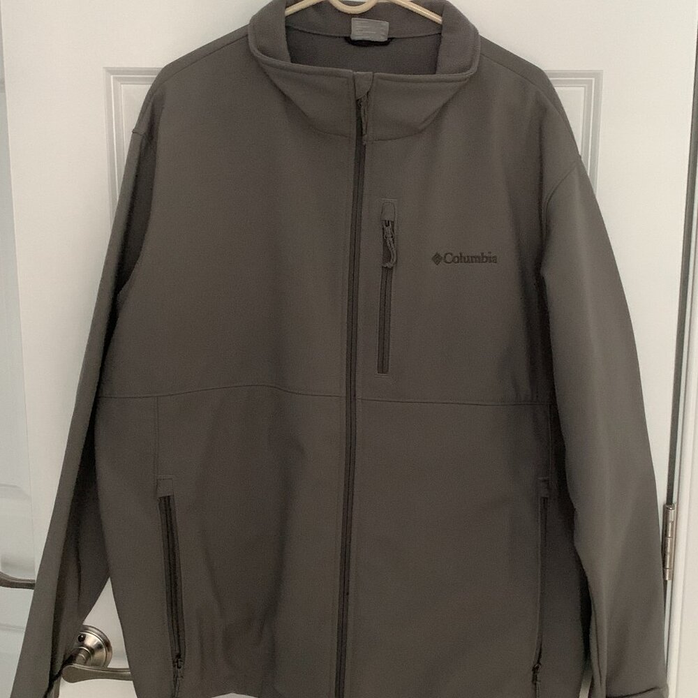 Grey Columbia Men's PHG Ascender II Softshell Jacket (XXL)